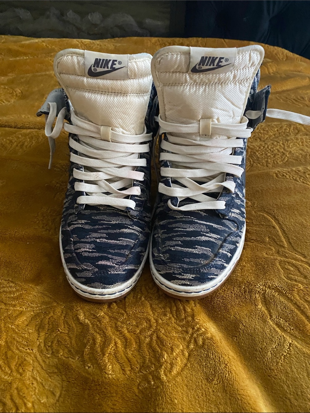 Nike Women’s ' High-Top Sneakers in Navy Pattern with White Accents